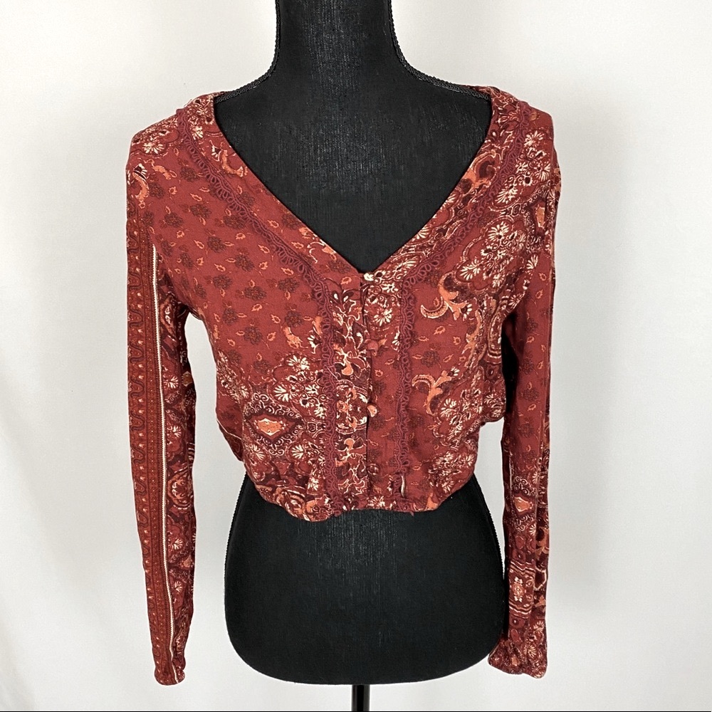 KENDALL + KYLIE long sleeve crop top
